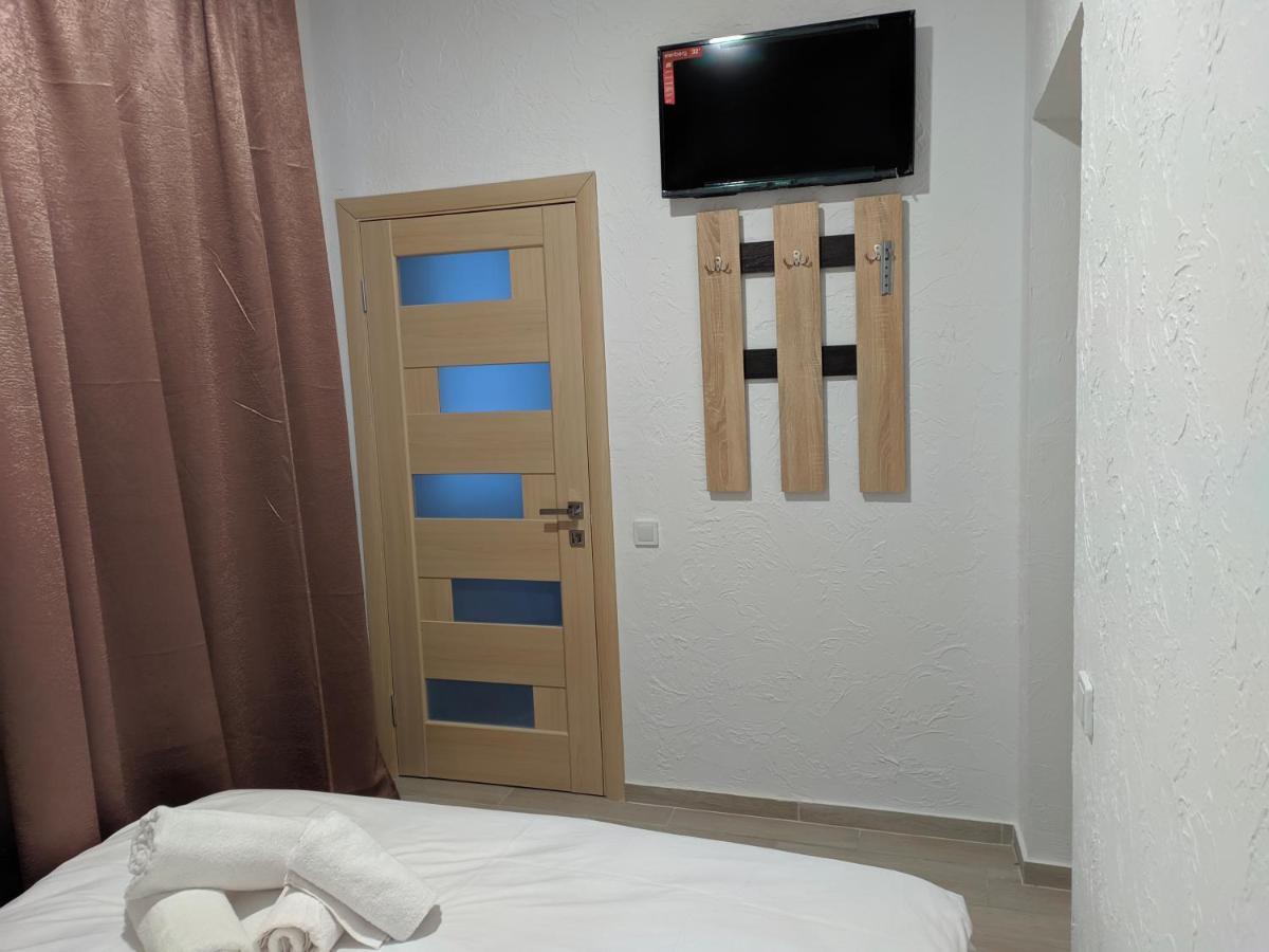 Mirage Hotell Tjernivtsi Exteriör bild